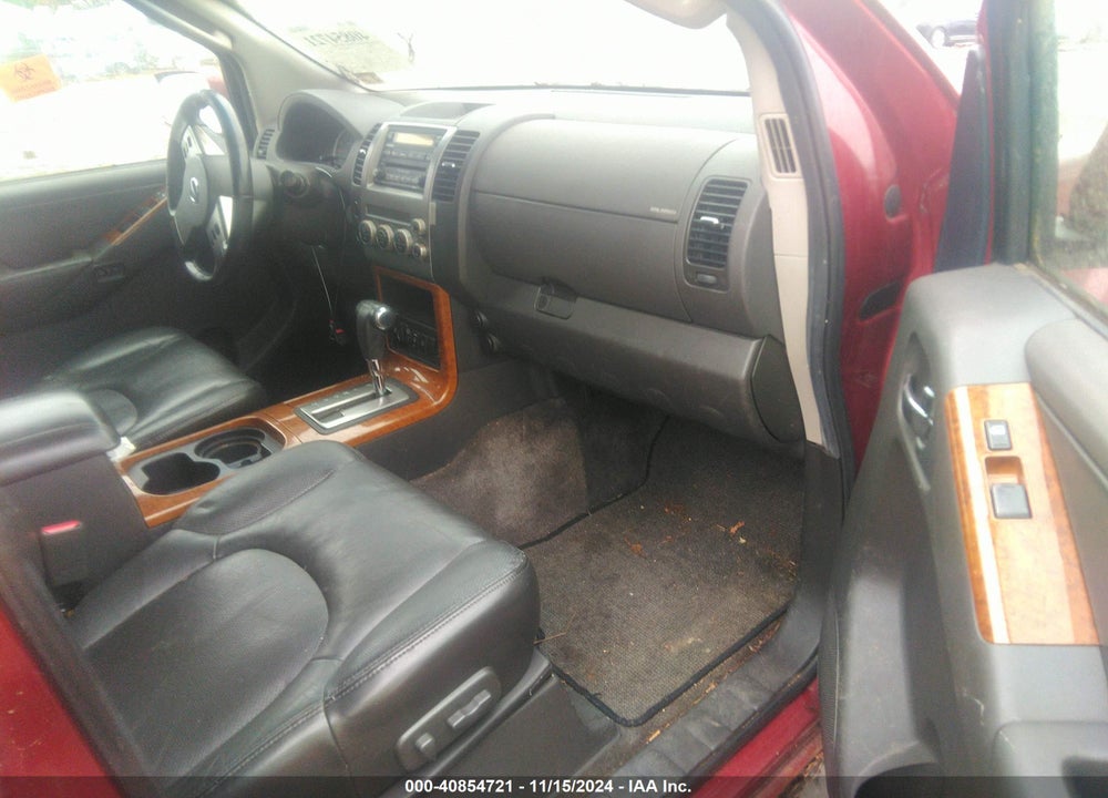 2005 NISSAN PATHFINDER LE VIN: 5N1AR18W85C728062