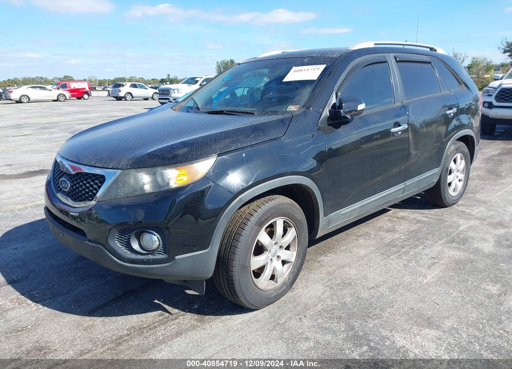 2012 KIA SORENTO LX VIN: 5XYKT3A63CG220011