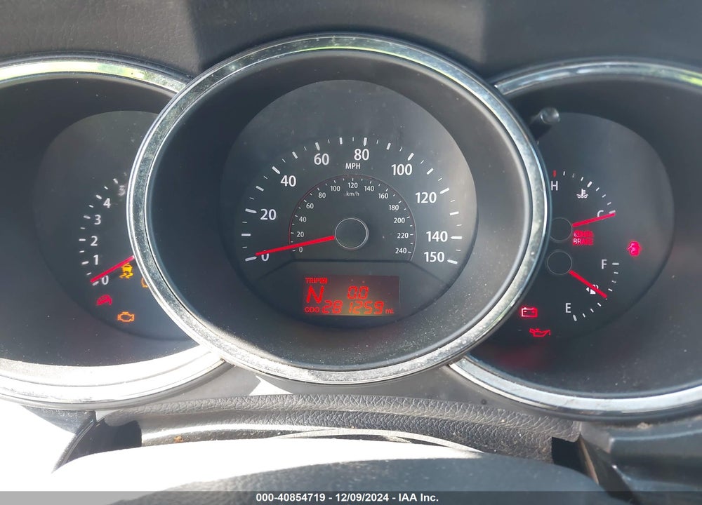 2012 KIA SORENTO LX VIN: 5XYKT3A63CG220011