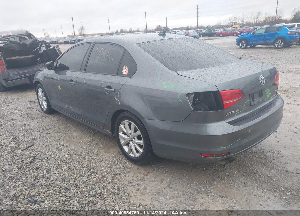 2015 VOLKSWAGEN JETTA 1.8T SE VIN: 3VWD17AJ0FM355588