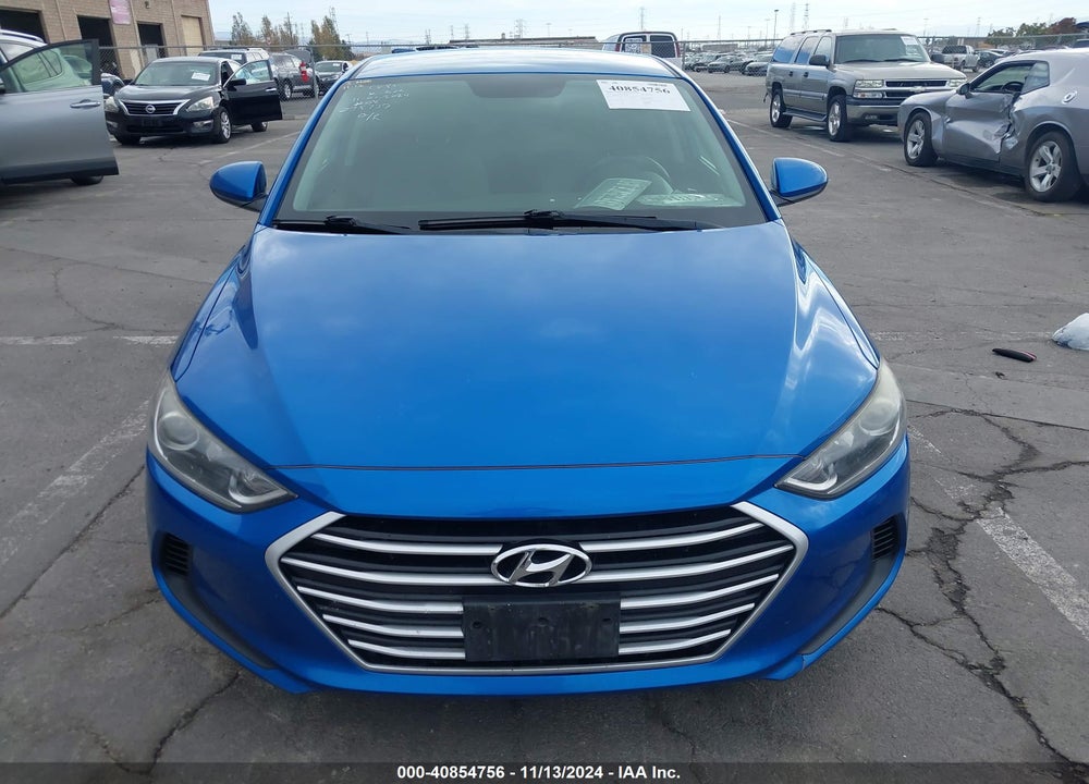 2018 HYUNDAI ELANTRA SEL VIN: 5NPD84LFXJH233907