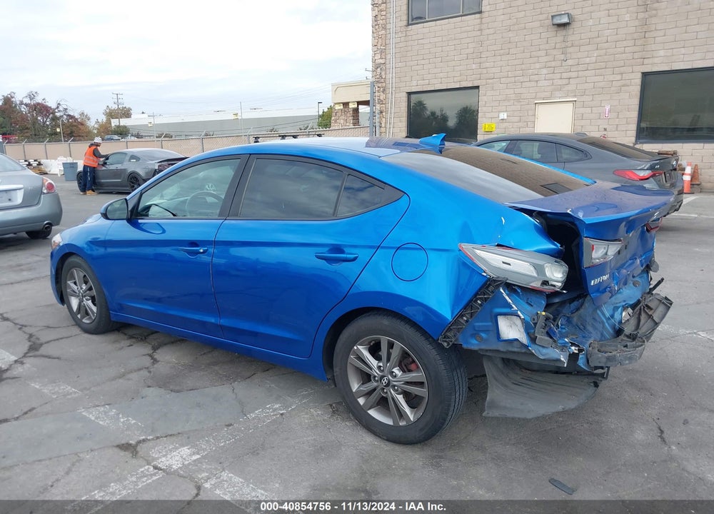 2018 HYUNDAI ELANTRA SEL VIN: 5NPD84LFXJH233907