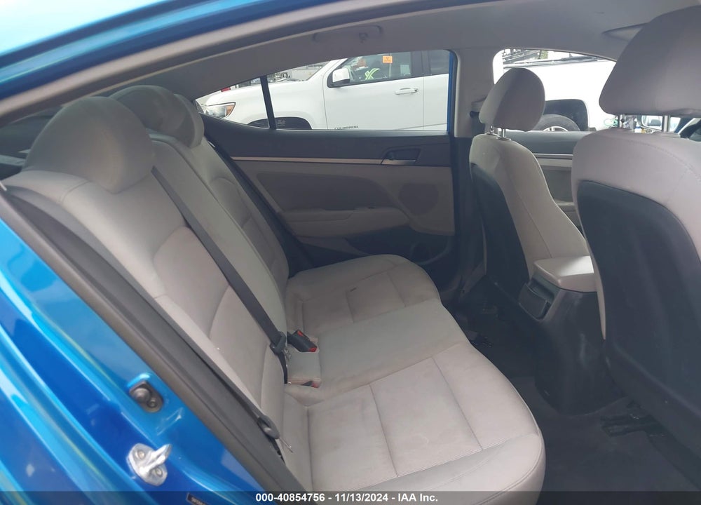 2018 HYUNDAI ELANTRA SEL VIN: 5NPD84LFXJH233907