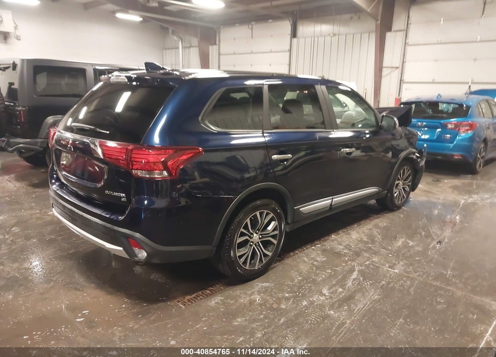 2017 MITSUBISHI OUTLANDER SE VIN: JA4AD3A39HZ042123