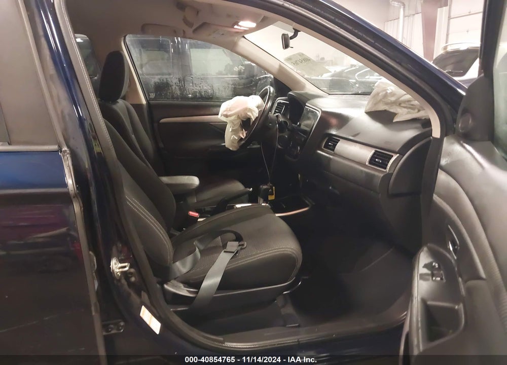 2017 MITSUBISHI OUTLANDER SE VIN: JA4AD3A39HZ042123