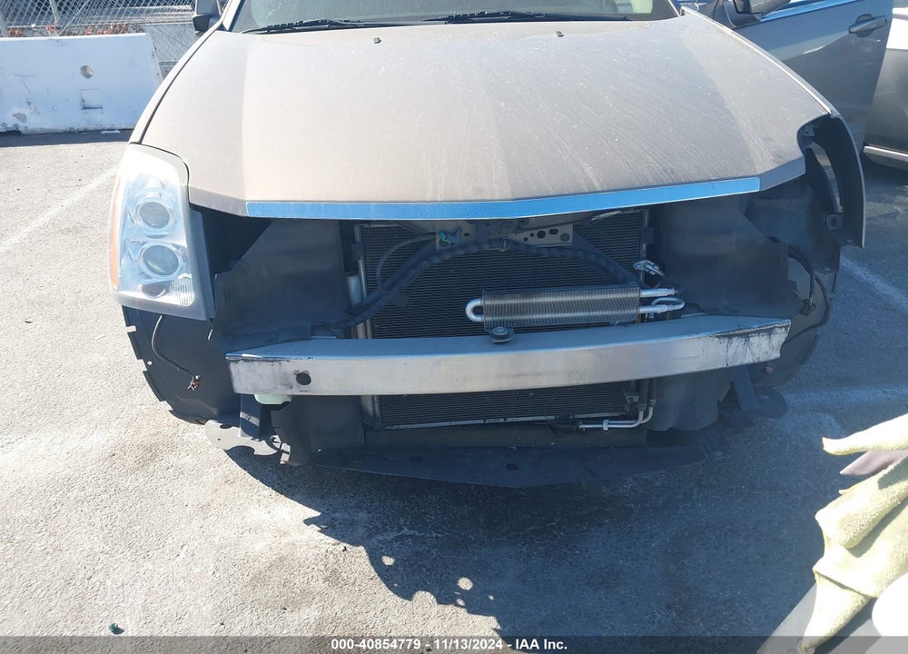 2006 CADILLAC SRX V6 VIN: 1GYEE637860218385