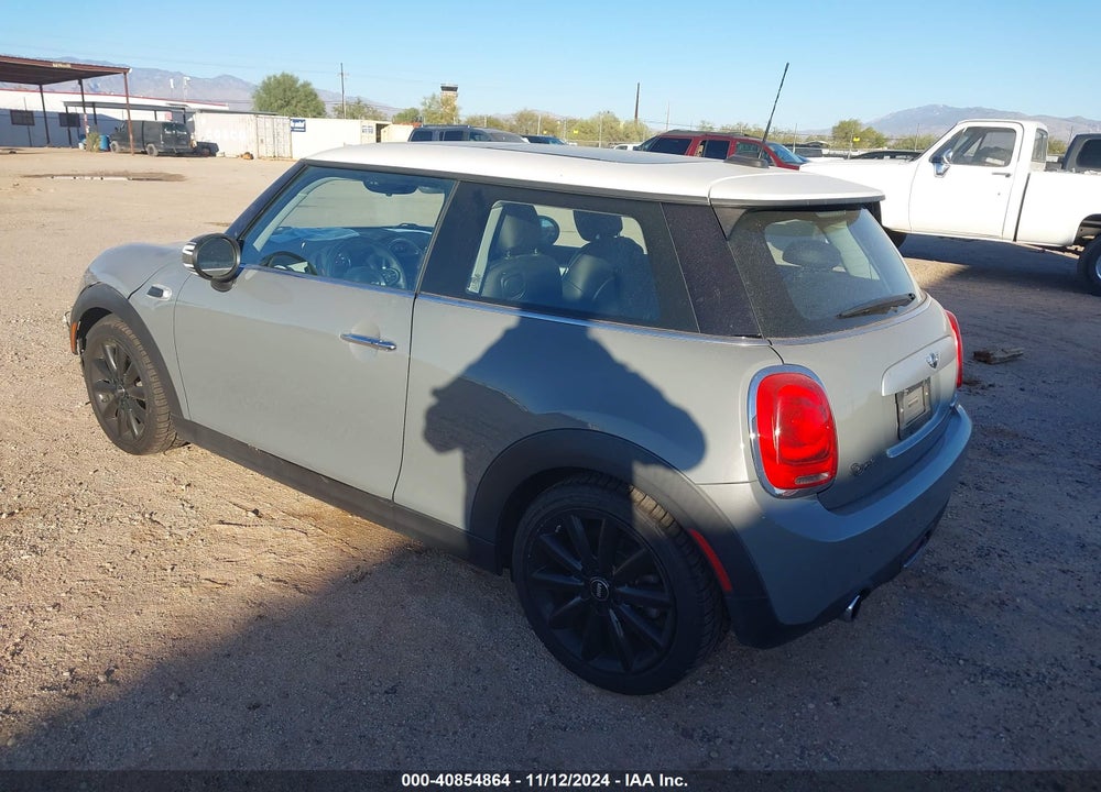 2014 MINI HARDTOP COOPER VIN: WMWXM5C57ET936501