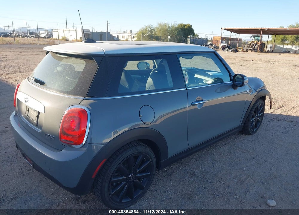 2014 MINI HARDTOP COOPER VIN: WMWXM5C57ET936501