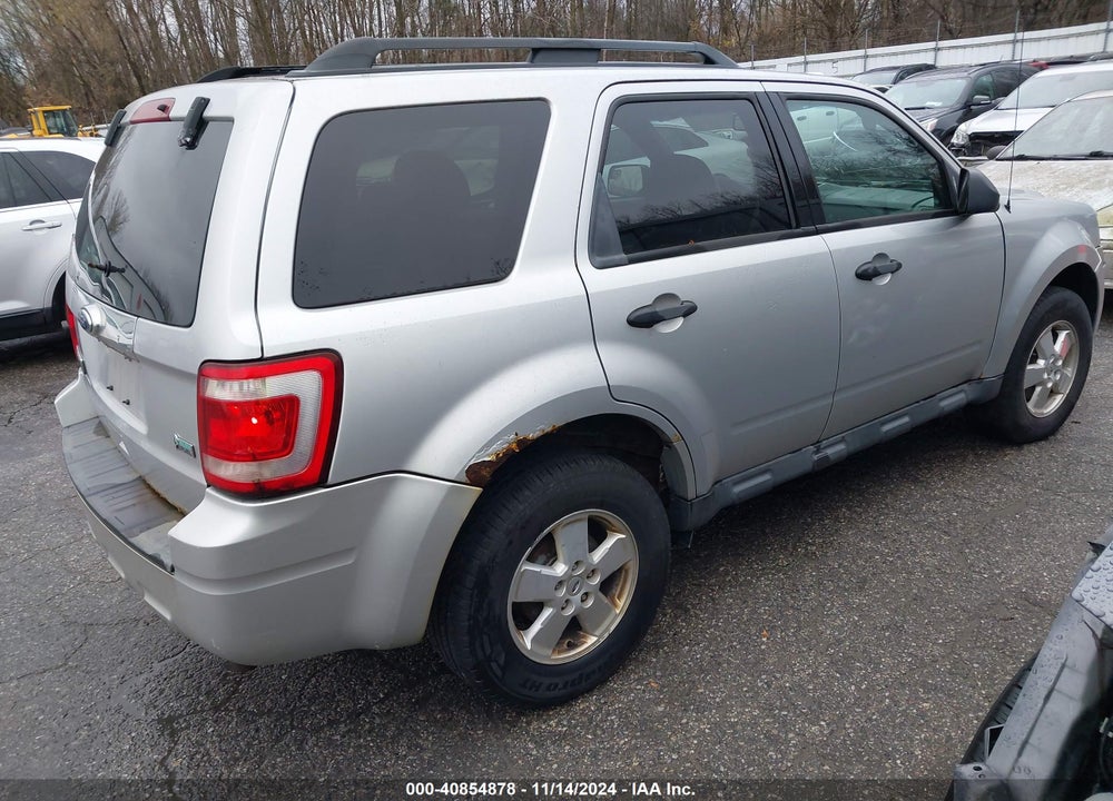 2010 FORD ESCAPE XLT VIN: 1FMCU0D77AKD18479