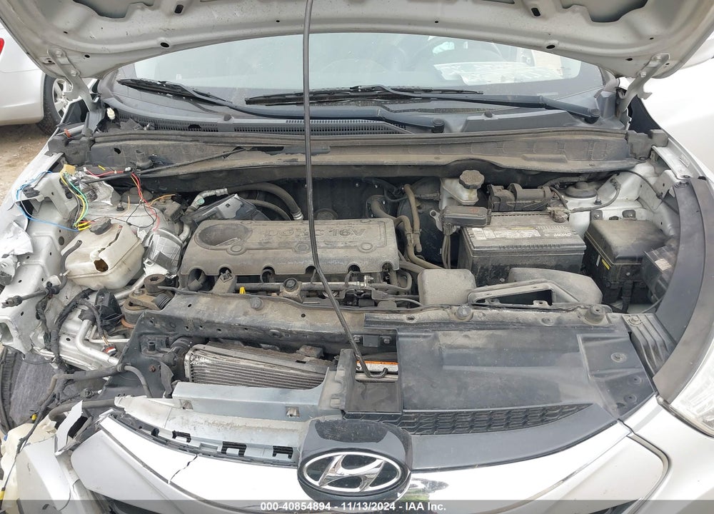 2010 HYUNDAI TUCSON LIMITED VIN: KM8JU3AC8AU056941