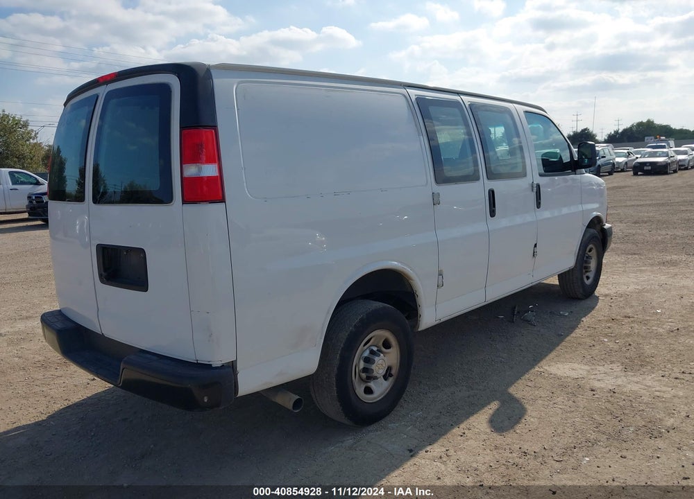 2022 CHEVROLET EXPRESS CARGO RWD 2500 REGULAR WHEELBASE WT VIN: 1GCWGAFP8N1230385