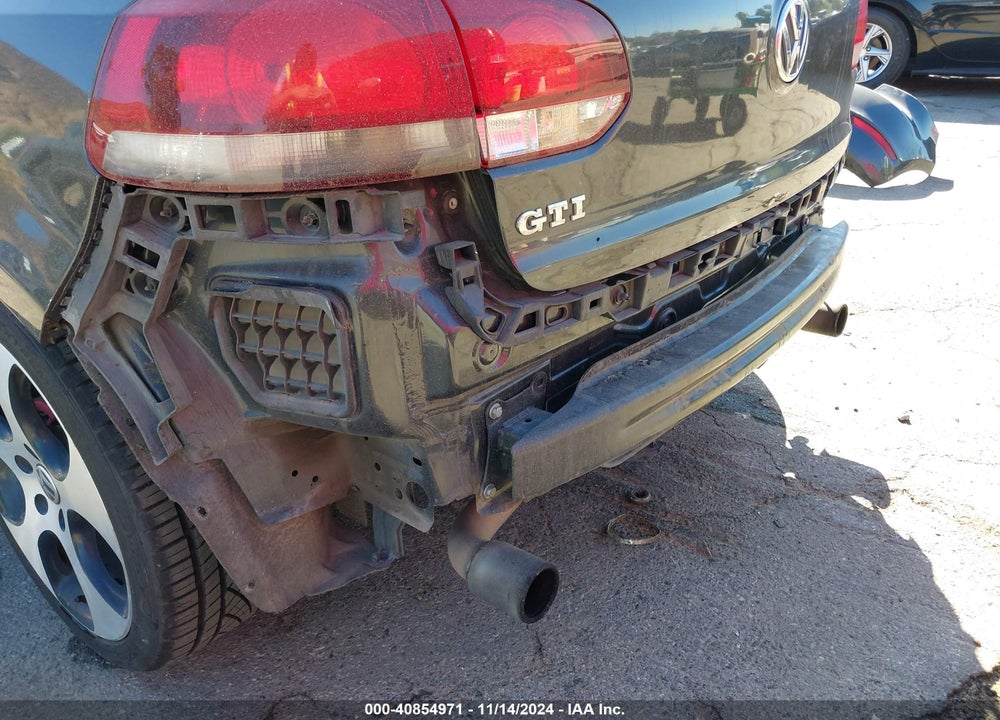 2013 VOLKSWAGEN GTI 4-DOOR VIN: WVWHD7AJ6DW123585