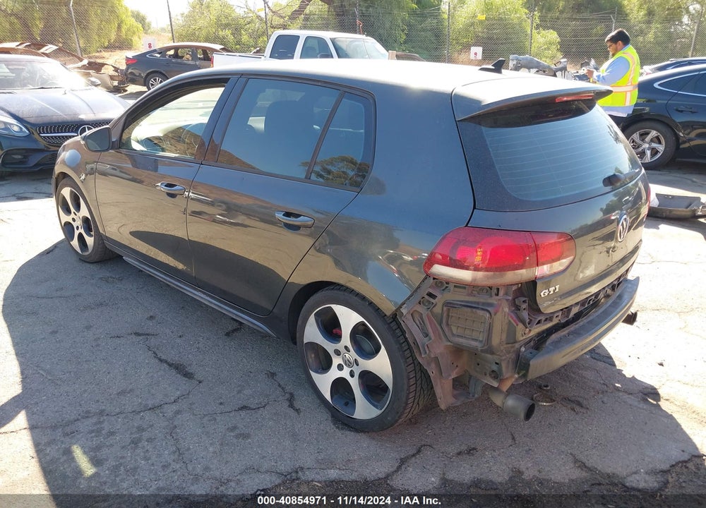 2013 VOLKSWAGEN GTI 4-DOOR VIN: WVWHD7AJ6DW123585