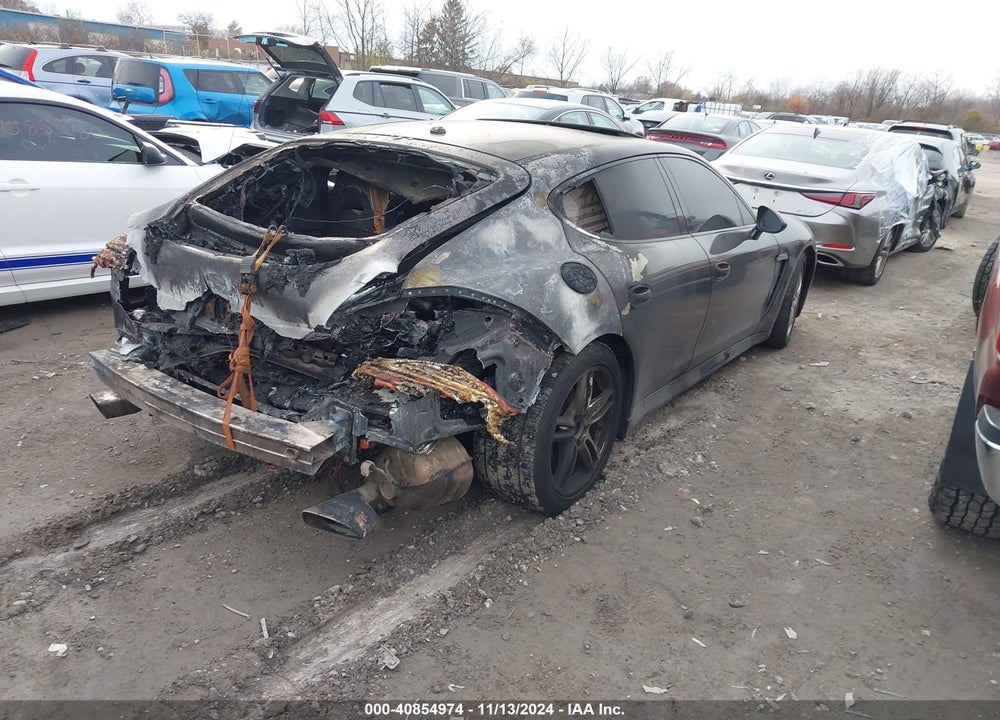 2011 PORSCHE PANAMERA 4 VIN: WP0AA2A77BL010325