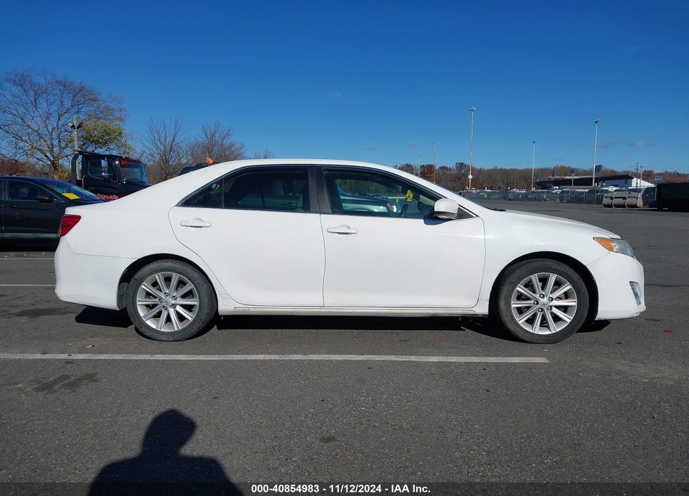 2014 TOYOTA CAMRY HYBRID XLE VIN: 4T1BD1FK7EU132633