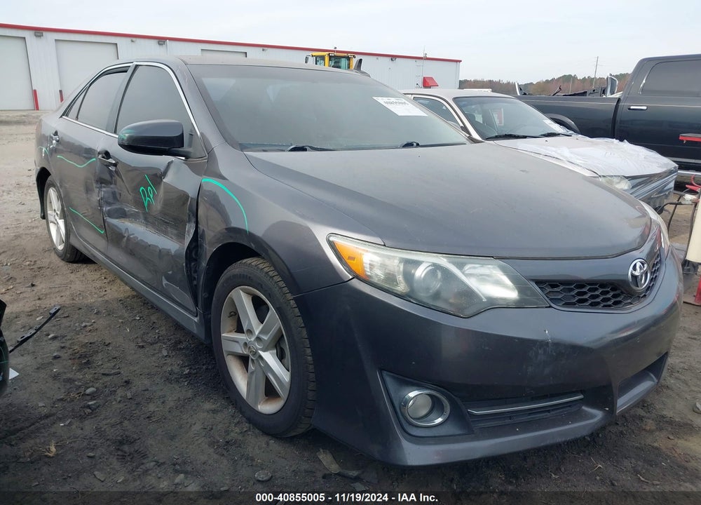 2014 TOYOTA CAMRY SE VIN: 4T1BF1FK0EU420195