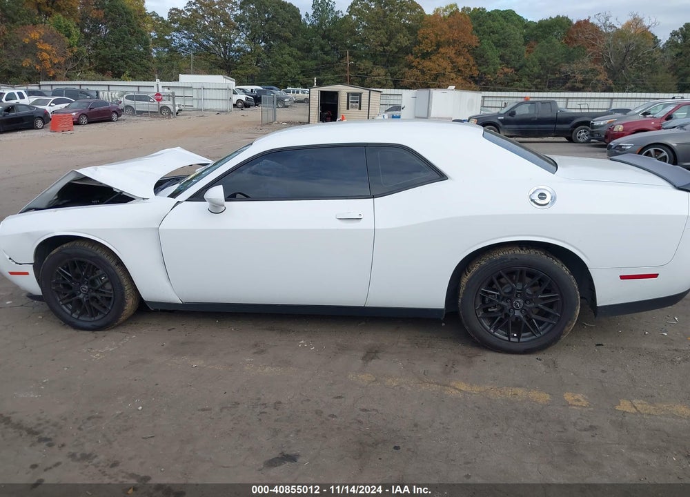 2016 DODGE CHALLENGER SXT VIN: 2C3CDZAGXGH184164