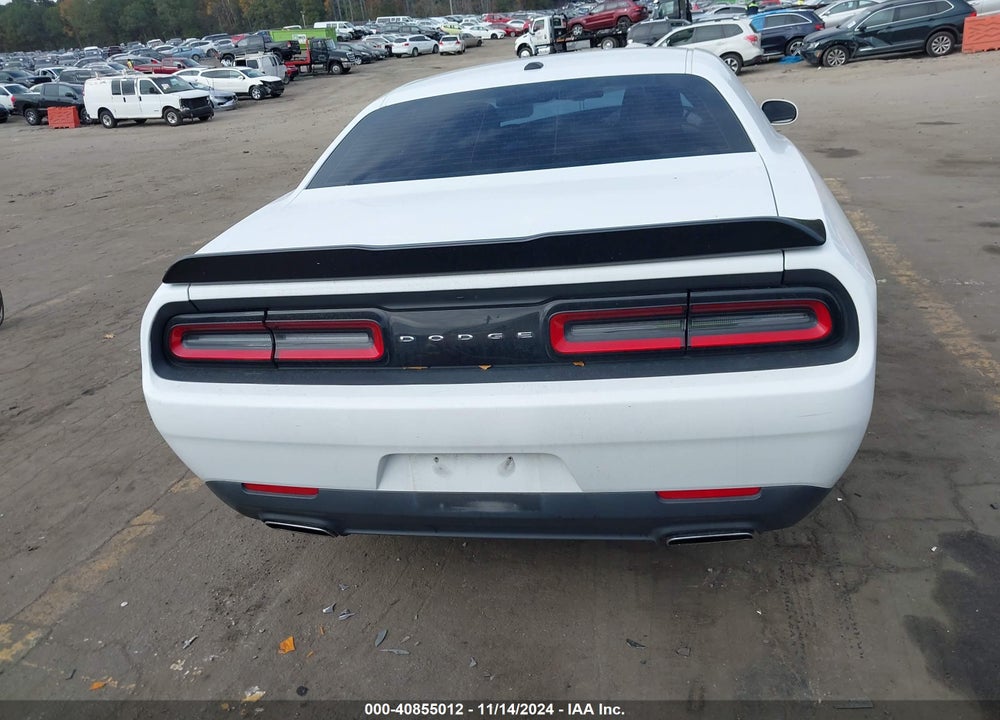 2016 DODGE CHALLENGER SXT VIN: 2C3CDZAGXGH184164