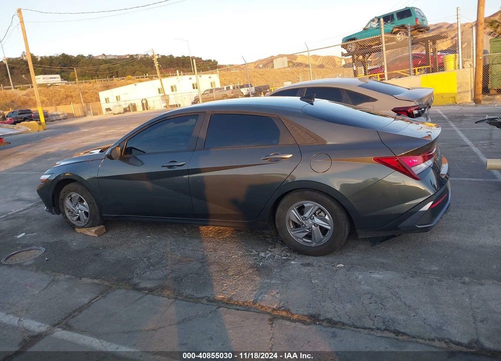 2024 HYUNDAI ELANTRA SE VIN: KMHLL4DG1RU740161