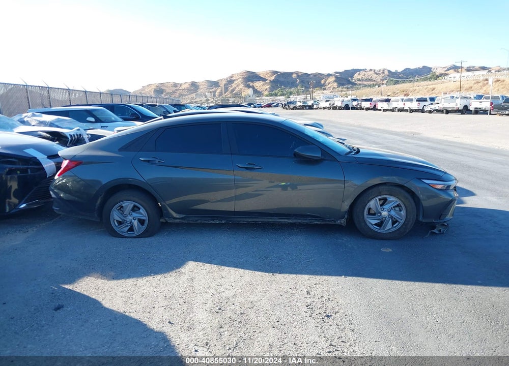 2024 HYUNDAI ELANTRA SE VIN: KMHLL4DG1RU740161