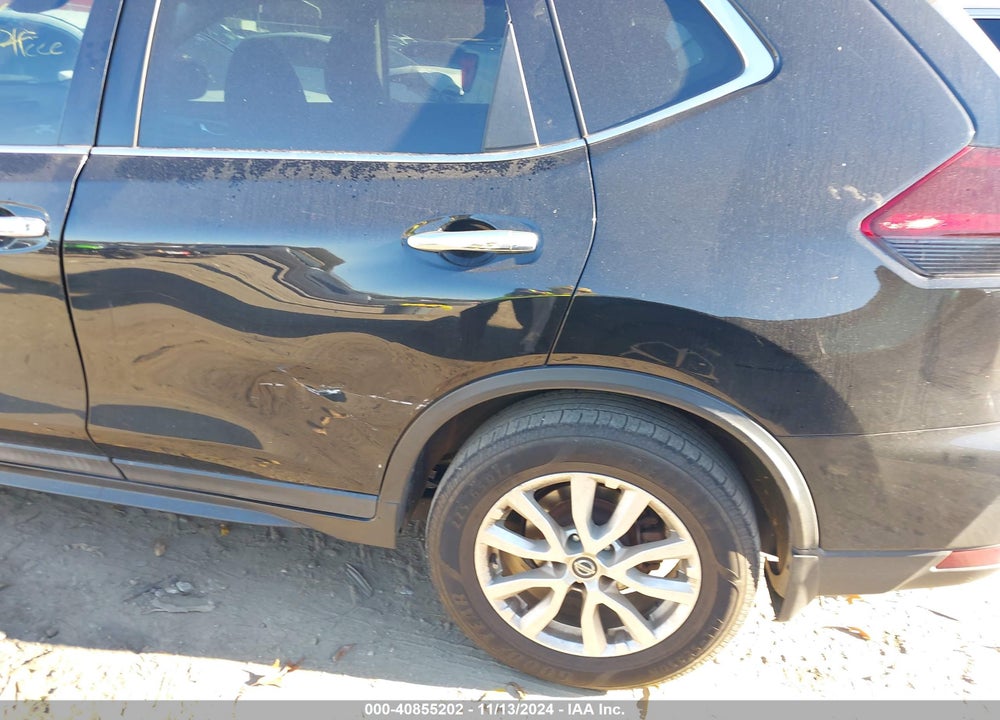2019 NISSAN ROGUE S VIN: 5N1AT2MT5KC713002