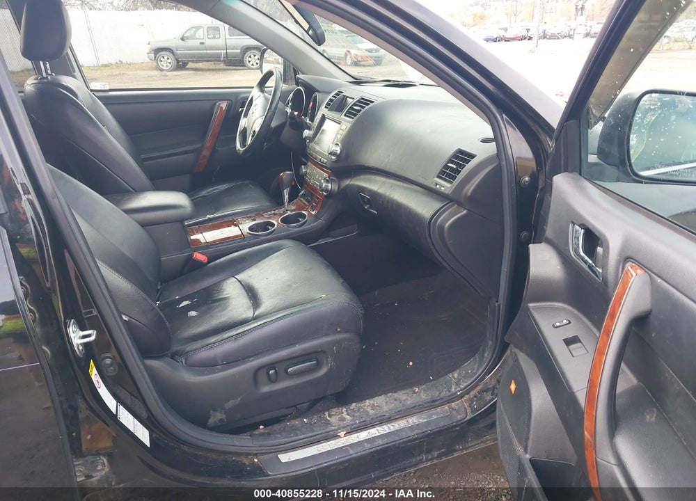 2011 TOYOTA HIGHLANDER LIMITED V6 VIN: 5TDDK3EH0BS085949