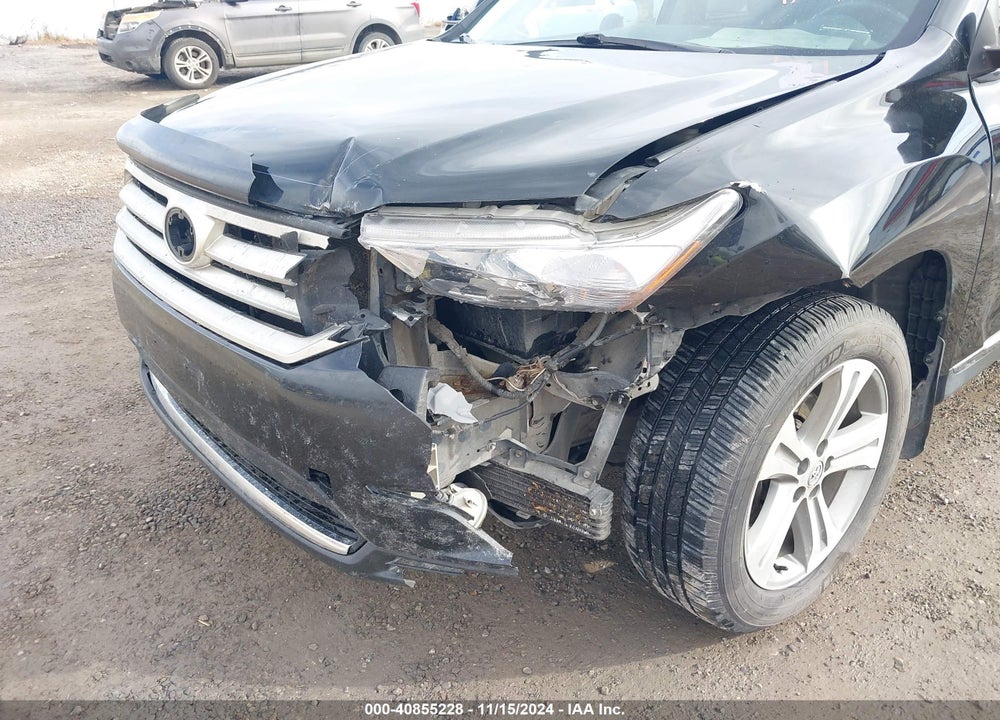 2011 TOYOTA HIGHLANDER LIMITED V6 VIN: 5TDDK3EH0BS085949
