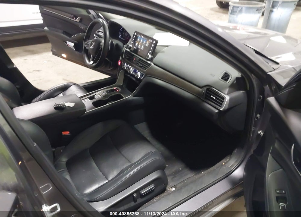 2018 HONDA ACCORD VIN: 1HGCV2F50JA031159