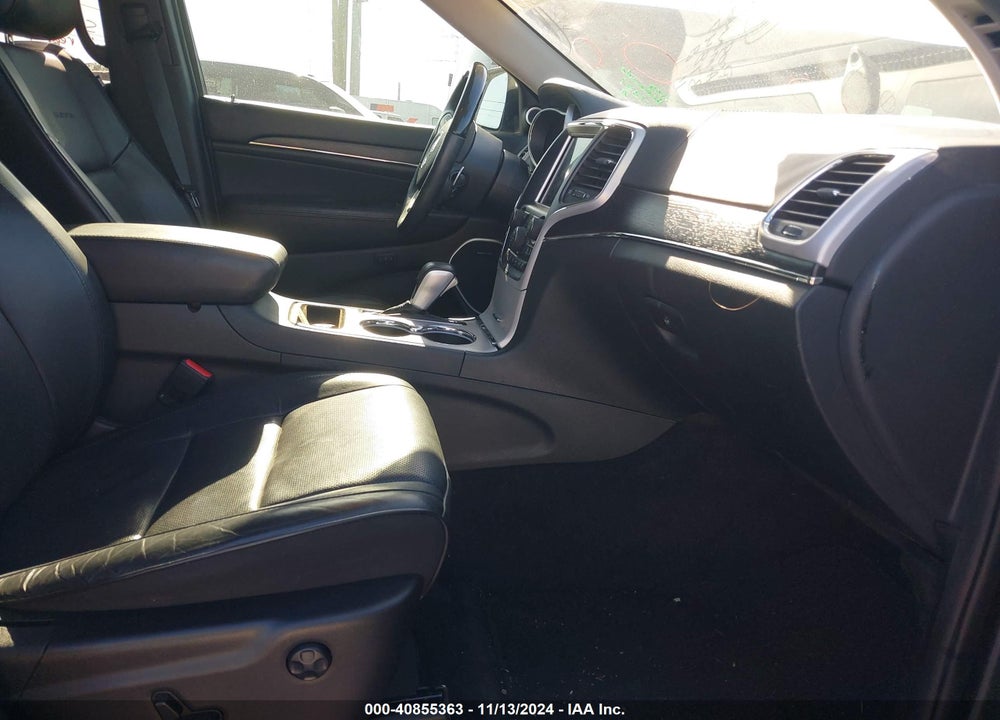 2018 JEEP GRAND CHEROKEE SUMMIT 4X2 VIN: 1C4RJEJG5JC394625