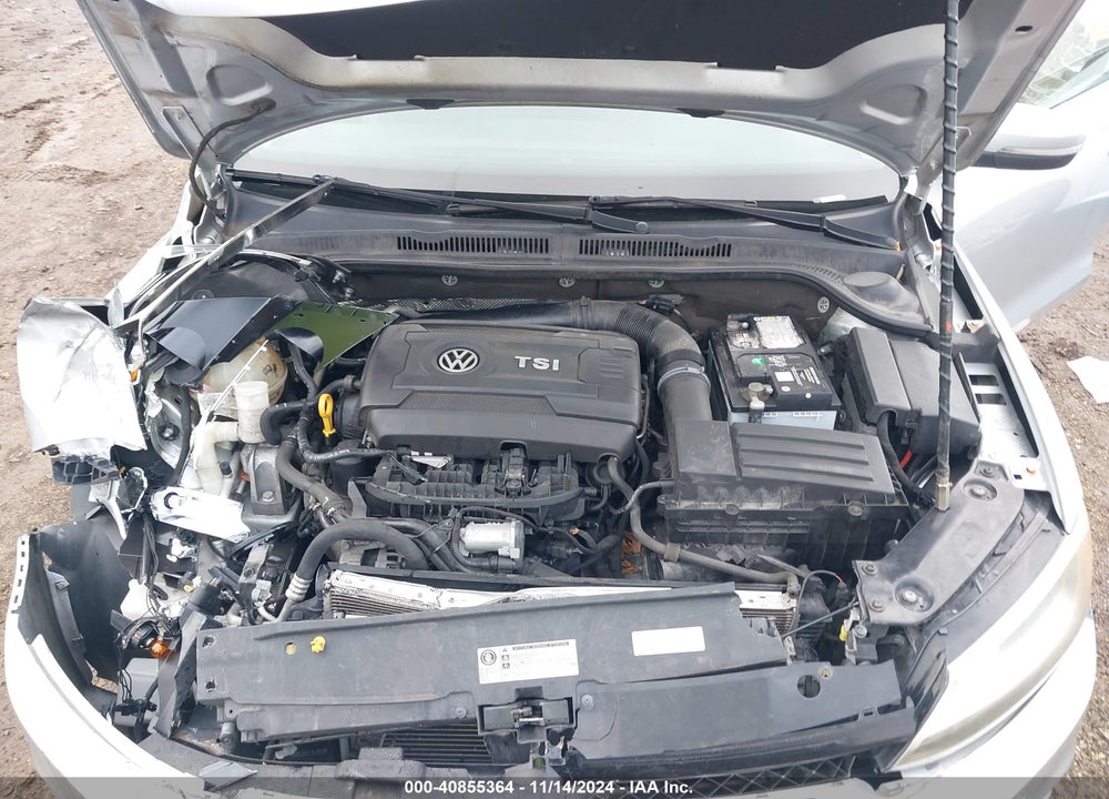 2015 VOLKSWAGEN JETTA 1.8T SE VIN: 3VWD07AJ1FM256488