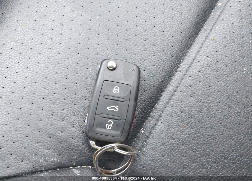 2015 VOLKSWAGEN JETTA 1.8T SE VIN: 3VWD07AJ1FM256488