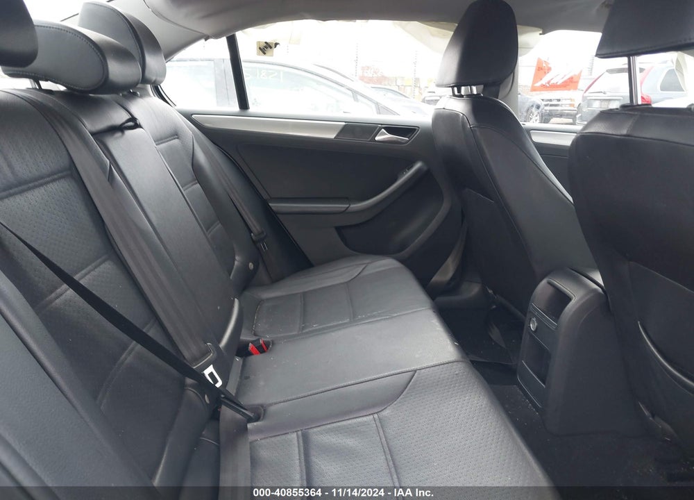 2015 VOLKSWAGEN JETTA 1.8T SE VIN: 3VWD07AJ1FM256488