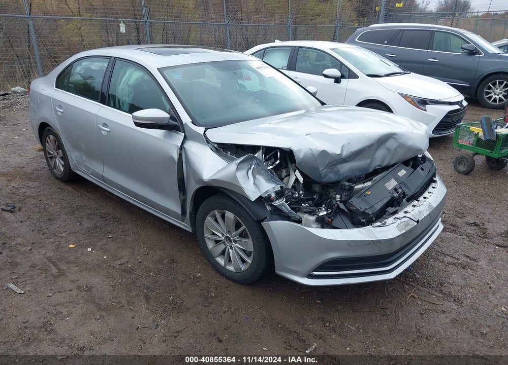 2015 VOLKSWAGEN JETTA 1.8T SE VIN: 3VWD07AJ1FM256488