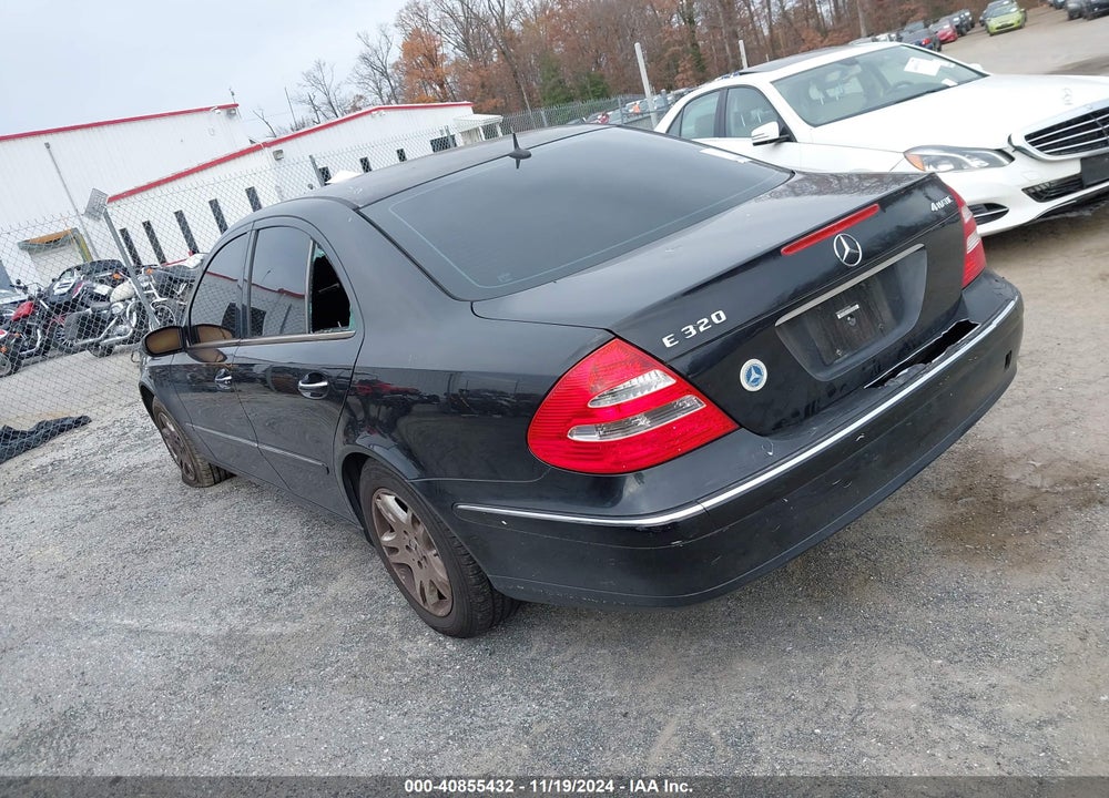 2004 MERCEDES-BENZ E 320 4MATIC VIN: WDBUF82JX4X121893