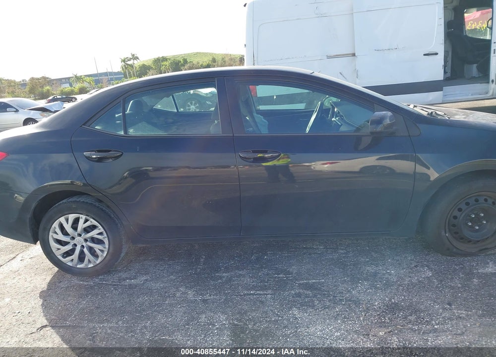 2017 TOYOTA COROLLA LE VIN: 5YFBURHE5HP618353