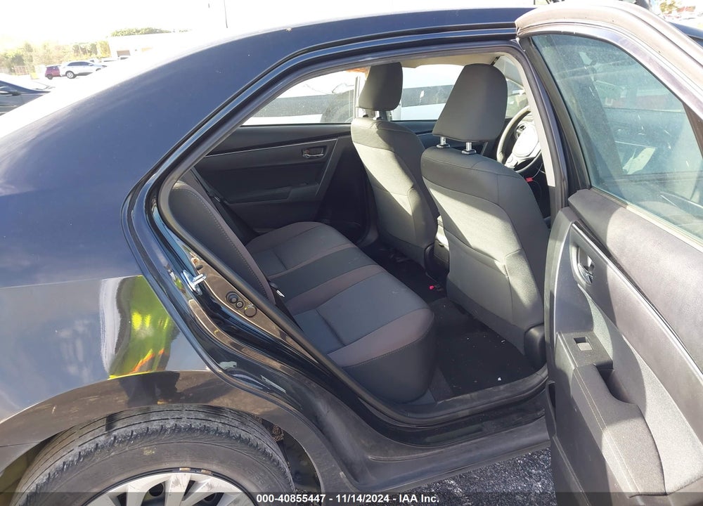 2017 TOYOTA COROLLA LE VIN: 5YFBURHE5HP618353