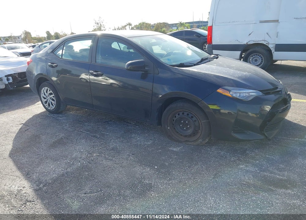2017 TOYOTA COROLLA LE VIN: 5YFBURHE5HP618353