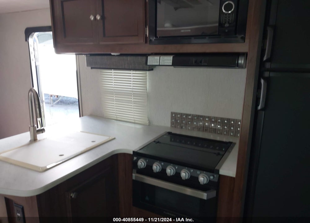 2019 HEARTLAND MALLARD TRAVEL TRAILER VIN: 5SFNB3225KE401904