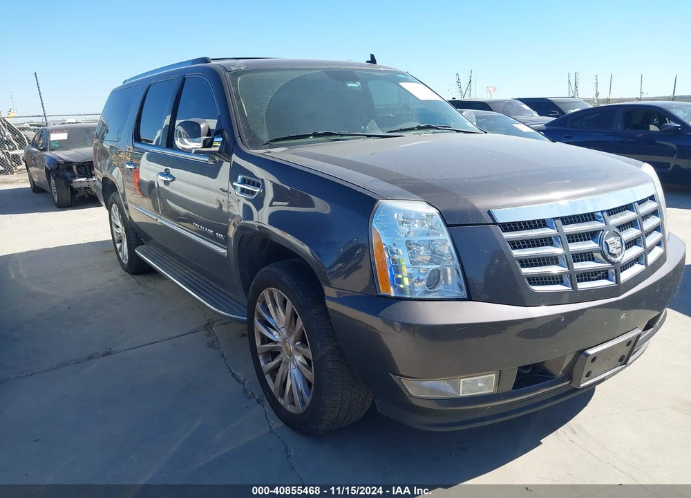2011 CADILLAC ESCALADE ESV LUXURY VIN: 1GYS4HEF5BR294755