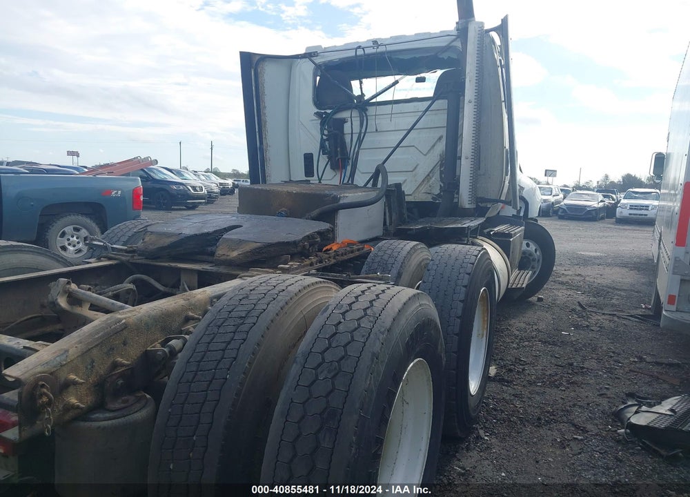 2015 INTERNATIONAL PROSTAR VIN: 1HSDJAPR8FH665500