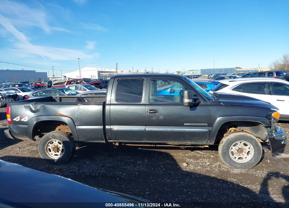 2003 GMC SIERRA 2500HD SLE VIN: 1GTHK29U23E202943