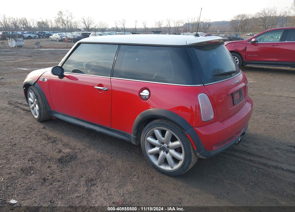2003 MINI COOPER S VIN: WMWRE33403TD60770