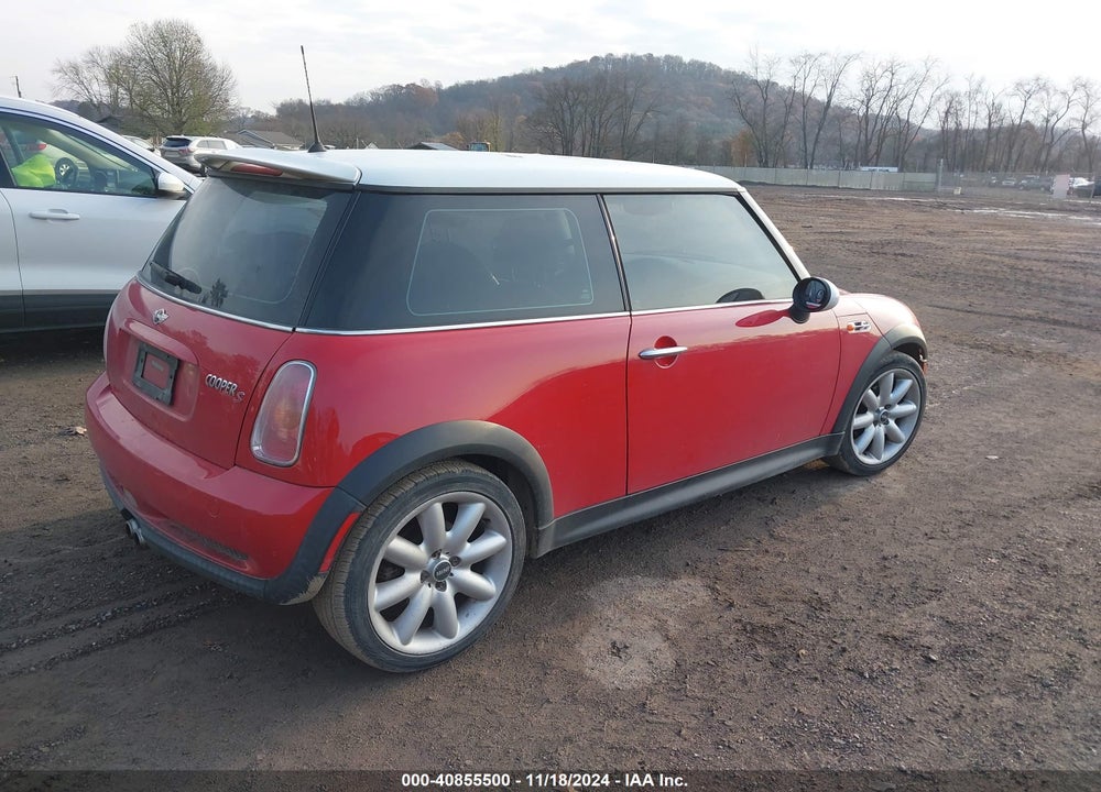 2003 MINI COOPER S VIN: WMWRE33403TD60770