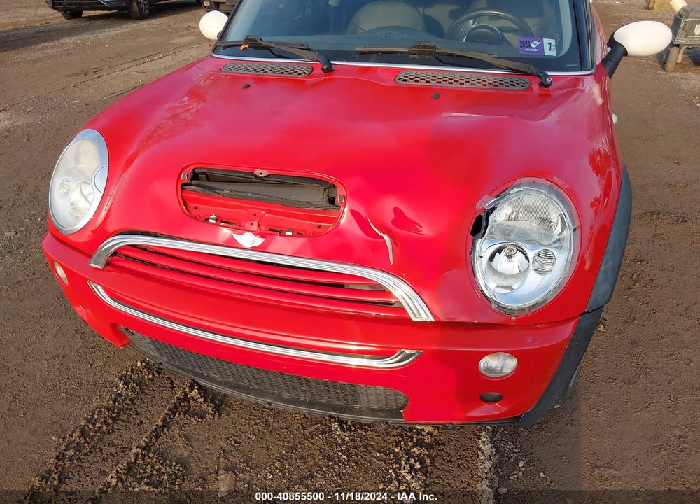 2003 MINI COOPER S VIN: WMWRE33403TD60770