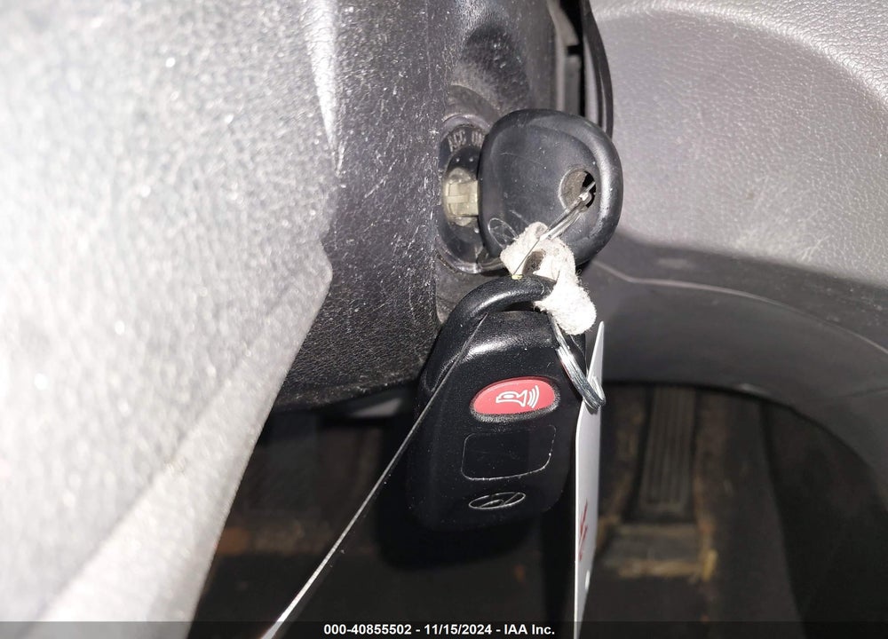 2013 HYUNDAI SONATA GLS VIN: 5NPEB4AC1DH505666