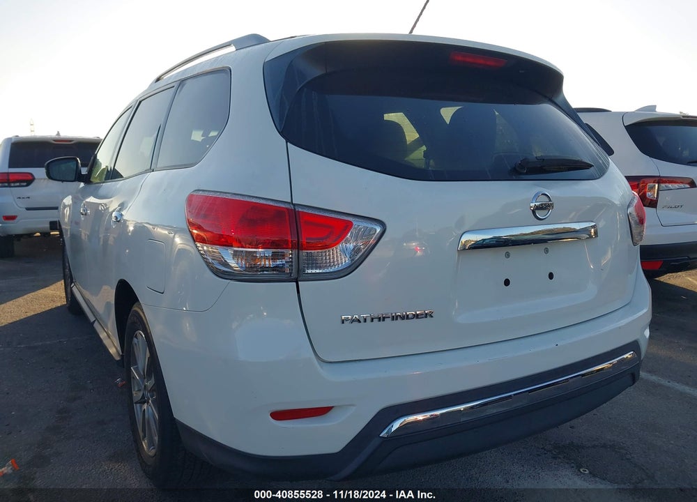 2015 NISSAN PATHFINDER S VIN: 5N1AR2MN4FC681536