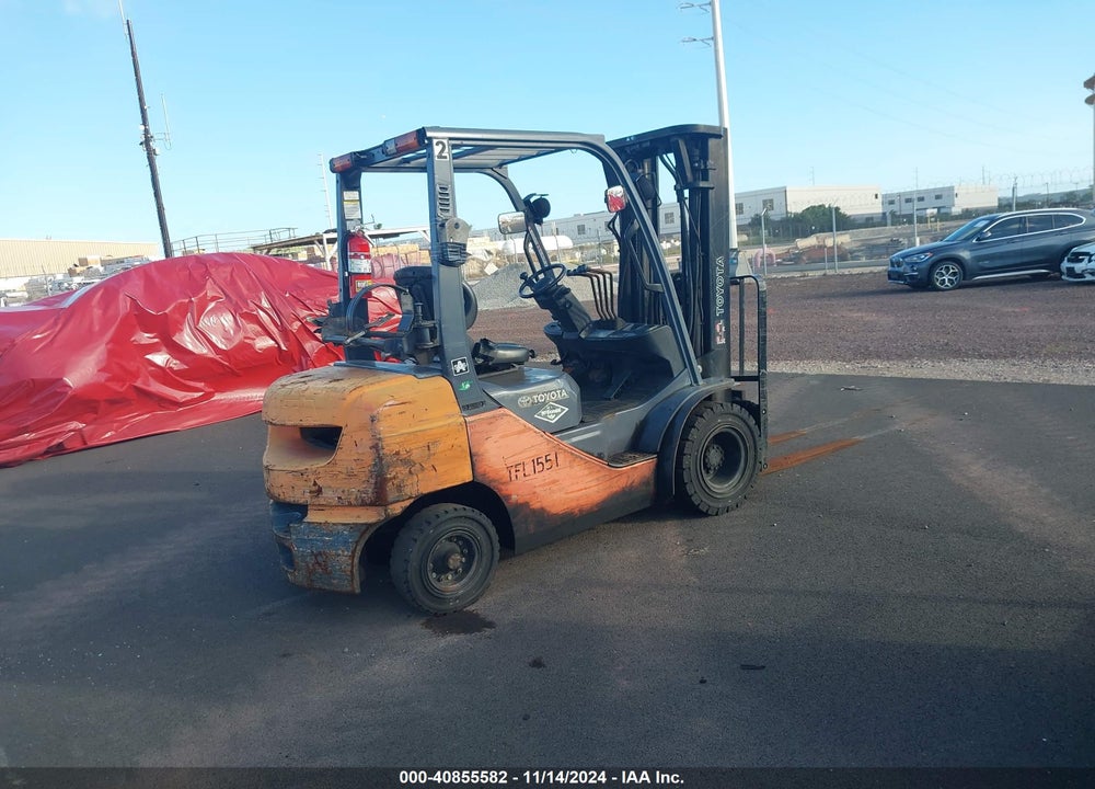 2000 TOYOTA 8FGU25 VIN: 00000000000012394