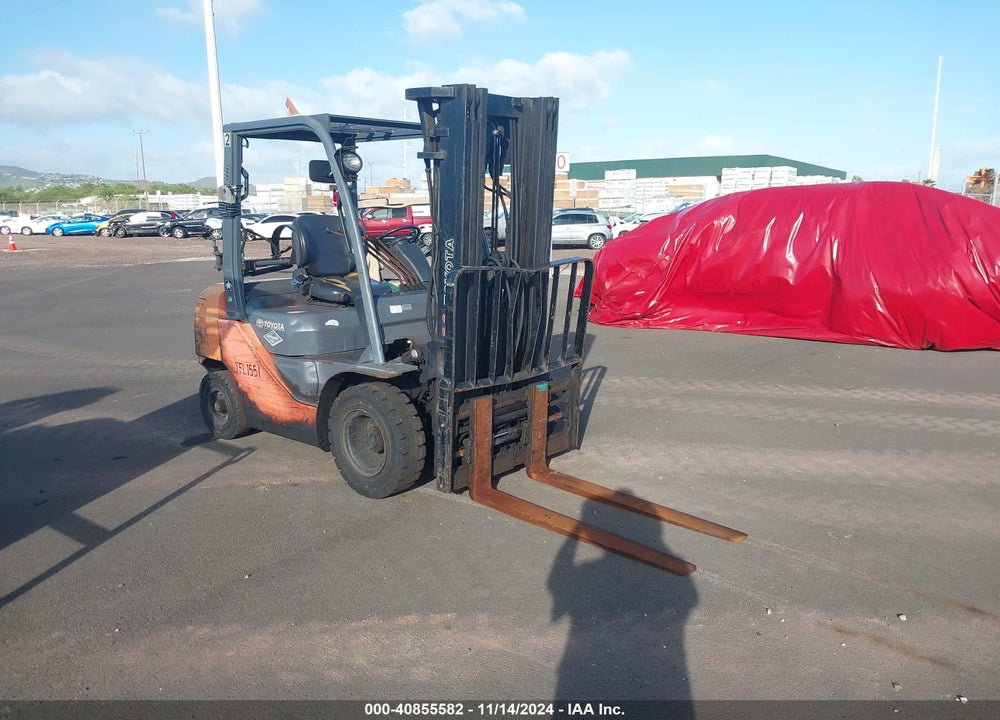 2000 TOYOTA 8FGU25 VIN: 00000000000012394