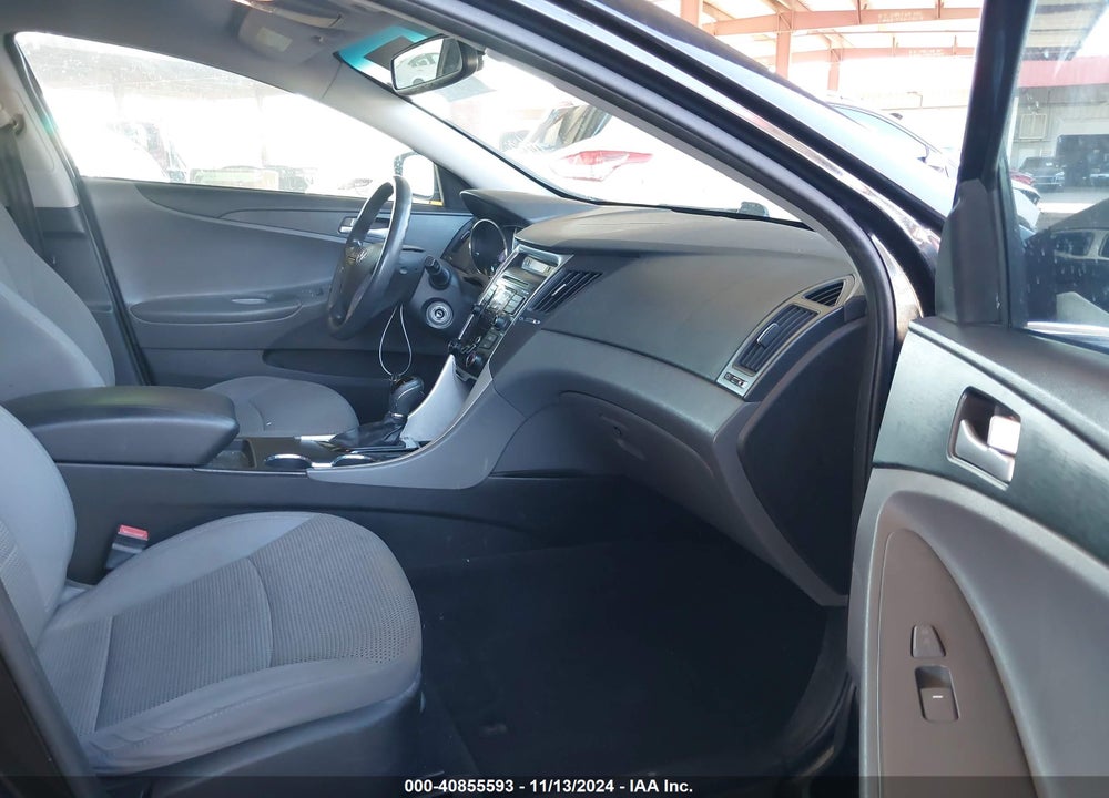 2011 HYUNDAI SONATA VIN: 5NPEB4AC6BH266760
