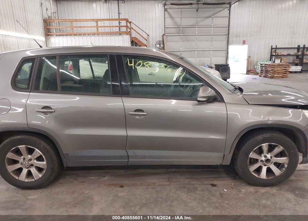 2009 VOLKSWAGEN TIGUAN S/SE/SEL VIN: WVGAV75N09W512981